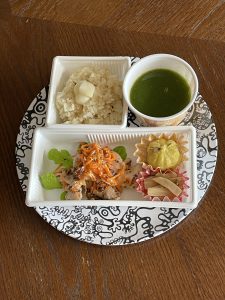 微笑亭　薬膳弁当　テイクアウト